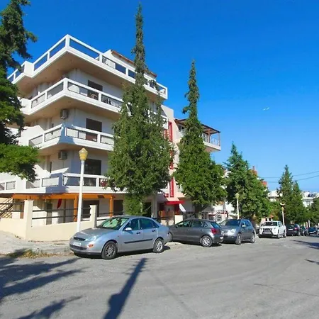 Pansion Platis Hotel 3*